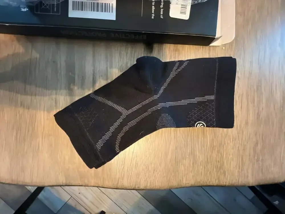 SOLOEVER Neuropathy Socks Size XL Black White